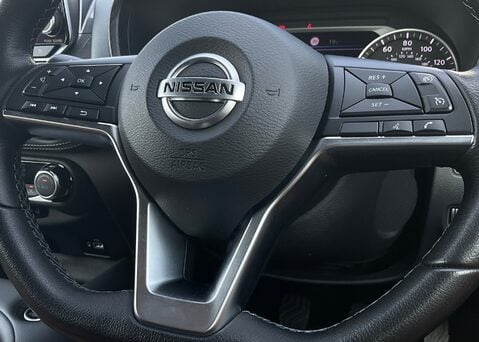 Nissan Juke DIG-T N-CONNECTA 22