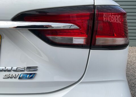MG MG5 EV 53kWh EXCLUSIVE 19