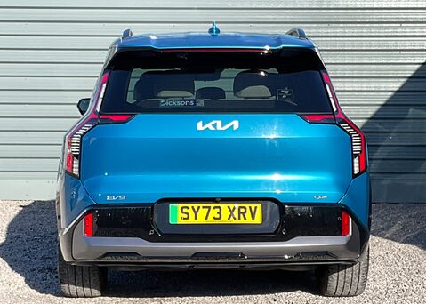Kia EV9 99.8KWh GT-LINE S 378bhp Auto AWD 7 Seat 18
