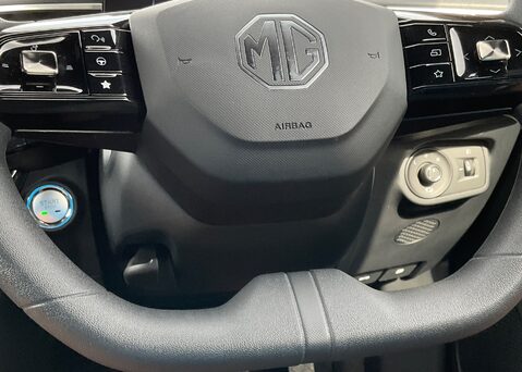 MG MG3 SE 23