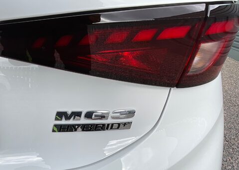 MG MG3 SE 16