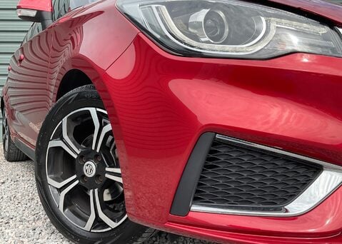MG MG3 1.5 VTI-TECH EXCLUSIVE 2