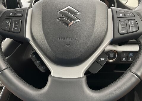 Suzuki S-Cross MOTION 23