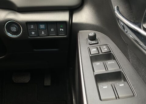 Suzuki S-Cross MOTION 24