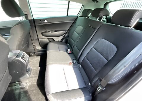 Kia Sportage 1.6GDi 130bhp '2' ISG 2WD 11