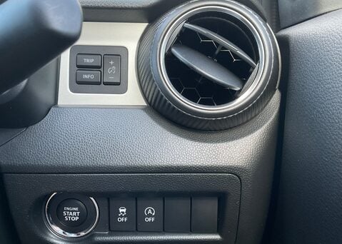 Suzuki Ignis SZ5 DUALJET MHEV 26