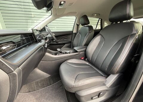 MG HS 1.5 T-GDI TROPHY PHEV 17