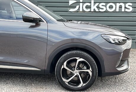 MG HS 1.5 T-GDI SE DCT