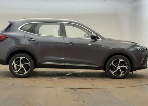 MG HS 1.5 T-GDI SE DCT 4