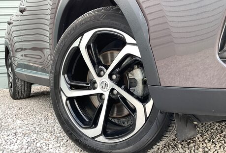 MG HS 1.5 T-GDI SE DCT
