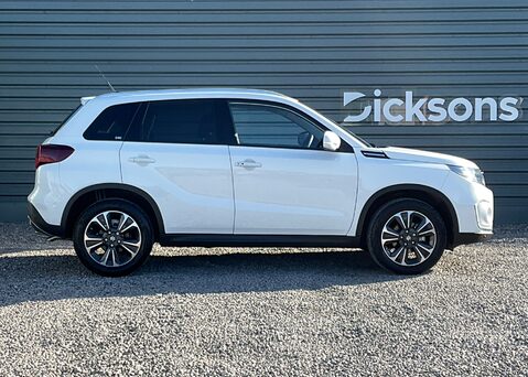 Suzuki Vitara SZ5 BOOSTERJET MHEV 4