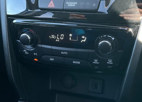 Suzuki Vitara SZ5 BOOSTERJET MHEV 22