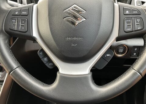 Suzuki SX4 S-Cross ULTRA BOOSTERJET ALLGRIP MHEV 20