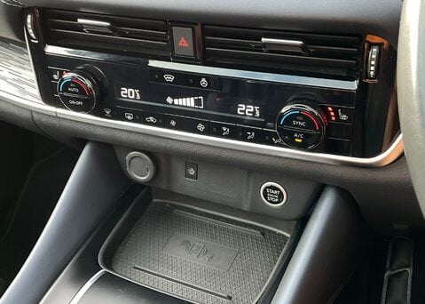 Nissan Qashqai DIG-T TEKNA PLUS MHEV 21