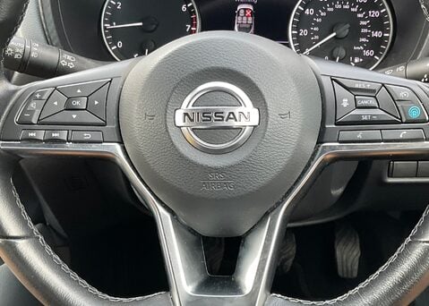 Nissan Juke DIG-T TEKNA 23