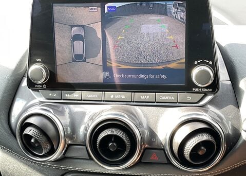 Nissan Juke DIG-T TEKNA 26