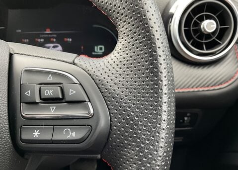 MG ZS 1.5 T-GDI EXCLUSIVE AUTO 22
