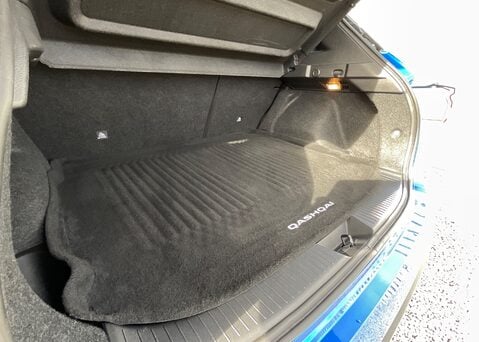 Nissan Qashqai DIG-T TEKNA PLUS MHEV 24