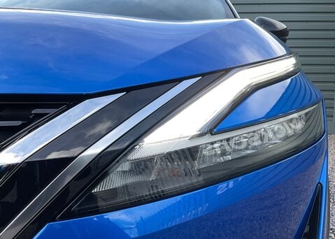 Nissan Qashqai DIG-T TEKNA PLUS MHEV 9