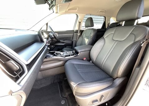 Kia Sorento 1.6 T-GDi HEV '3' 12