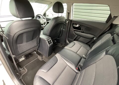 Kia Niro 1.6 GDi '2' HEV 14