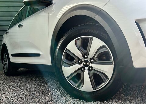 Kia Niro 1.6 GDi '2' HEV 6
