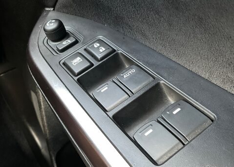 Suzuki Vitara SZ5 24