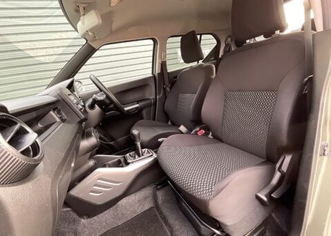 Suzuki Ignis SZ3 DUALJET MHEV 16