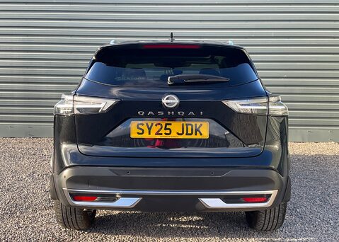 Nissan Qashqai DIG-T N-CONNECTA 7