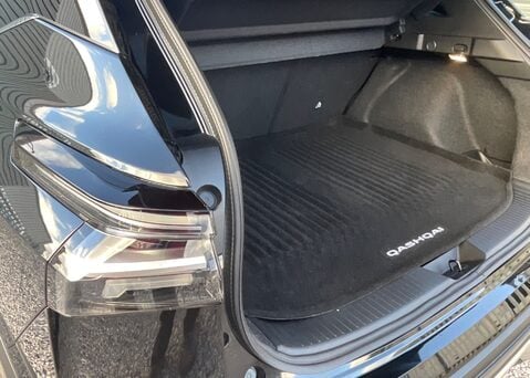 Nissan Qashqai DIG-T N-CONNECTA 14