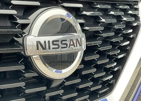 Nissan Qashqai DIG-T ACENTA PREMIUM MHEV 8