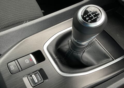 Nissan Qashqai DIG-T ACENTA PREMIUM MHEV 23