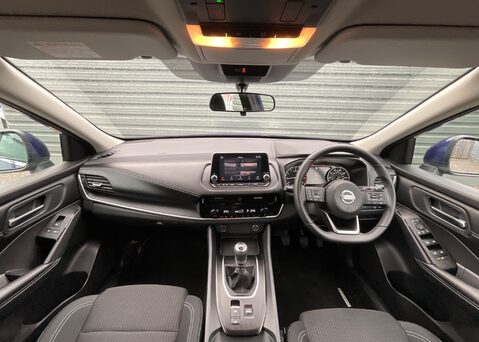 Nissan Qashqai DIG-T ACENTA PREMIUM MHEV 13