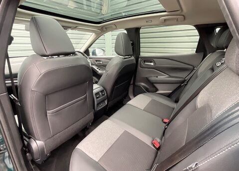 Nissan Qashqai DIG-T N-CONNECTA 14