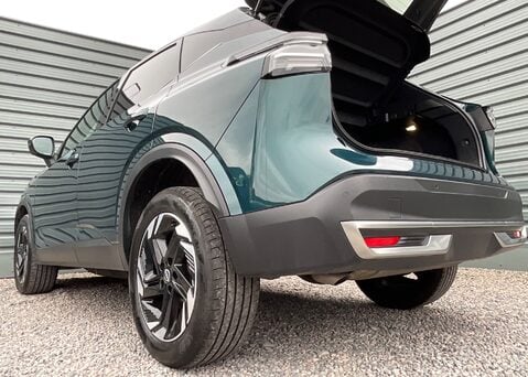 Nissan Qashqai DIG-T N-CONNECTA 17