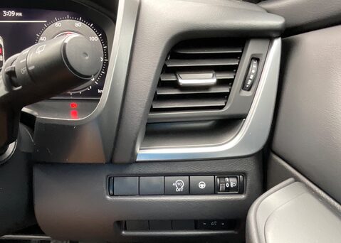 Nissan Qashqai DIG-T N-CONNECTA 26