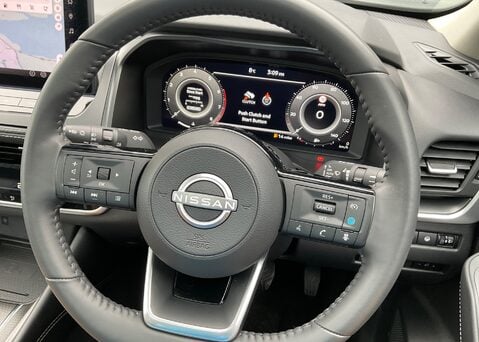 Nissan Qashqai DIG-T N-CONNECTA 21