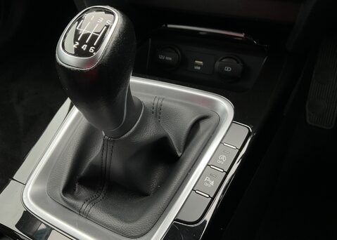 Kia Xceed 1.5 T-GDI 3 ISG 19