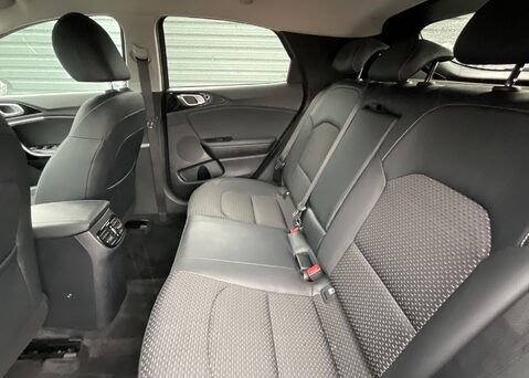 Kia Xceed 1.5 T-GDI 3 ISG 17