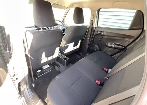 Suzuki Swift SZ-T DUALJET MHEV 16