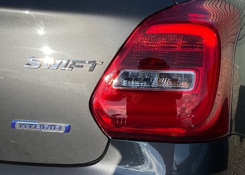 Suzuki Swift SZ-T DUALJET MHEV 14