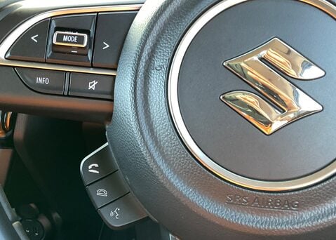 Suzuki Swift SZ-T DUALJET MHEV 23