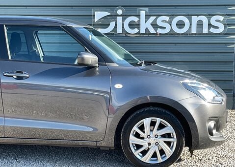 Suzuki Swift SZ-T DUALJET MHEV 7