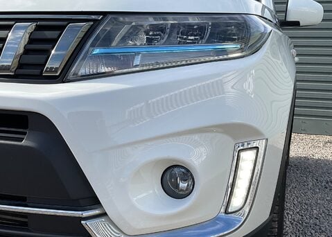 Suzuki Vitara SZ-T BOOSTERJET MHEV 5