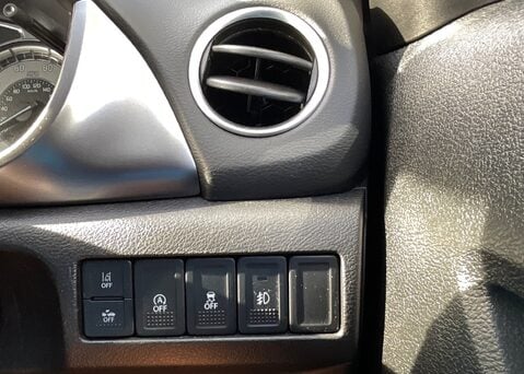 Suzuki Vitara SZ-T BOOSTERJET MHEV 19