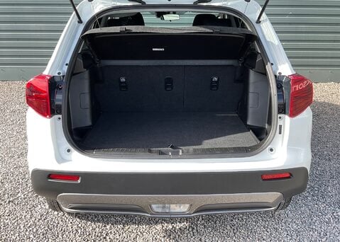 Suzuki Vitara SZ-T BOOSTERJET MHEV 11