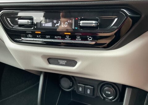 Suzuki Swift ULTRA 18