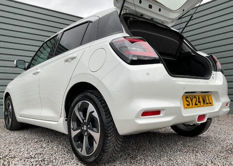 Suzuki Swift ULTRA 22