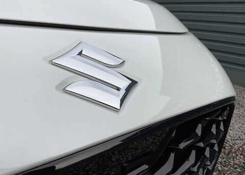 Suzuki Swift ULTRA 6