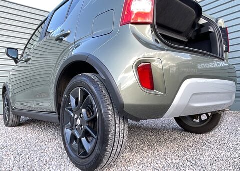 Suzuki Ignis SZ-T DUALJET MHEV 13